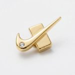 Gold swoosh dimonte sneaker TN lace charms
